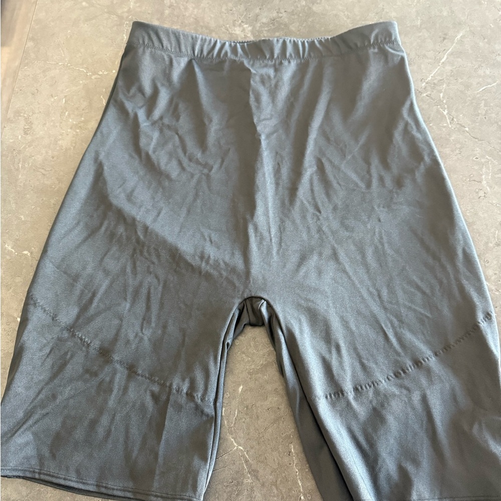 YITTY Women's Black Bike Shorts
